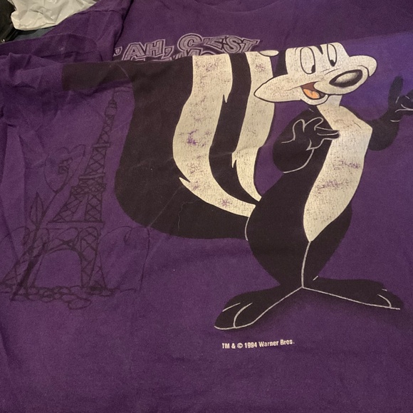 ‘AH CEST LAMORE  ‘’  PEPE LE PEW VINTAGE TSHIRT size  X LARGE - Picture 8 of 8